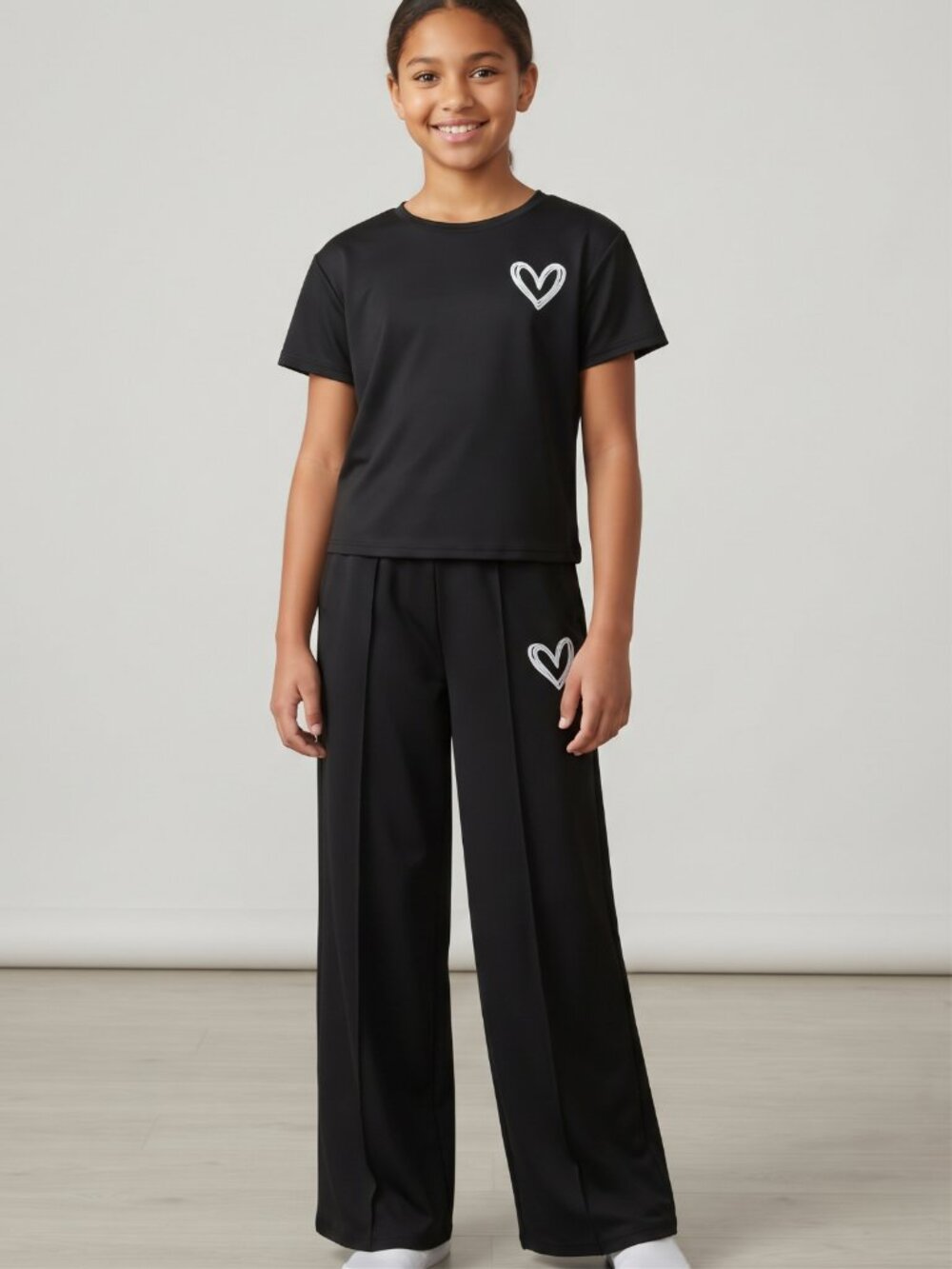NWT Girls Black Heart Graphic Short Sleeve Top Long Pants Set 11Y